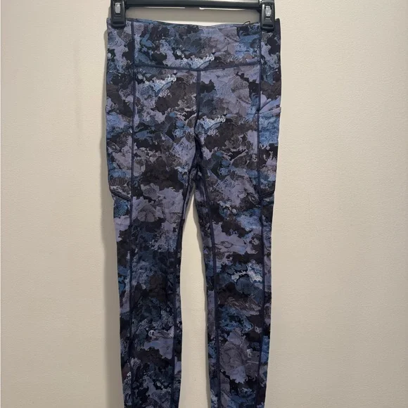 Lululemon Speed Up Tight Luxtreme 28” - Picture 3 of 3